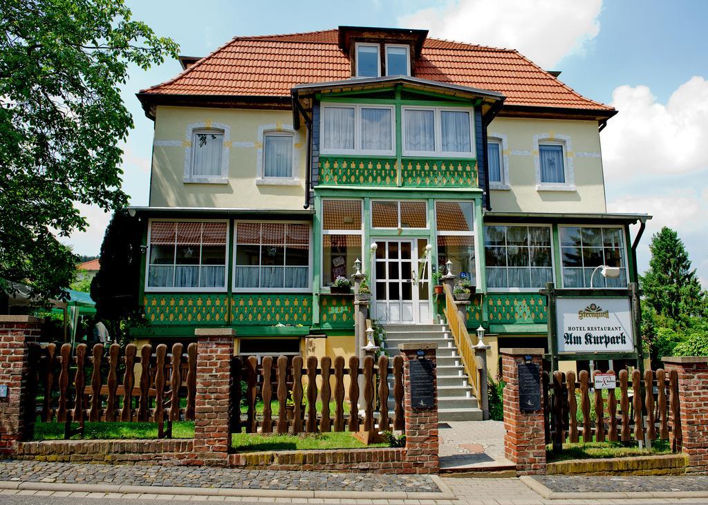 Hotel Am Kurpark Бад-Судероде Экстерьер фото